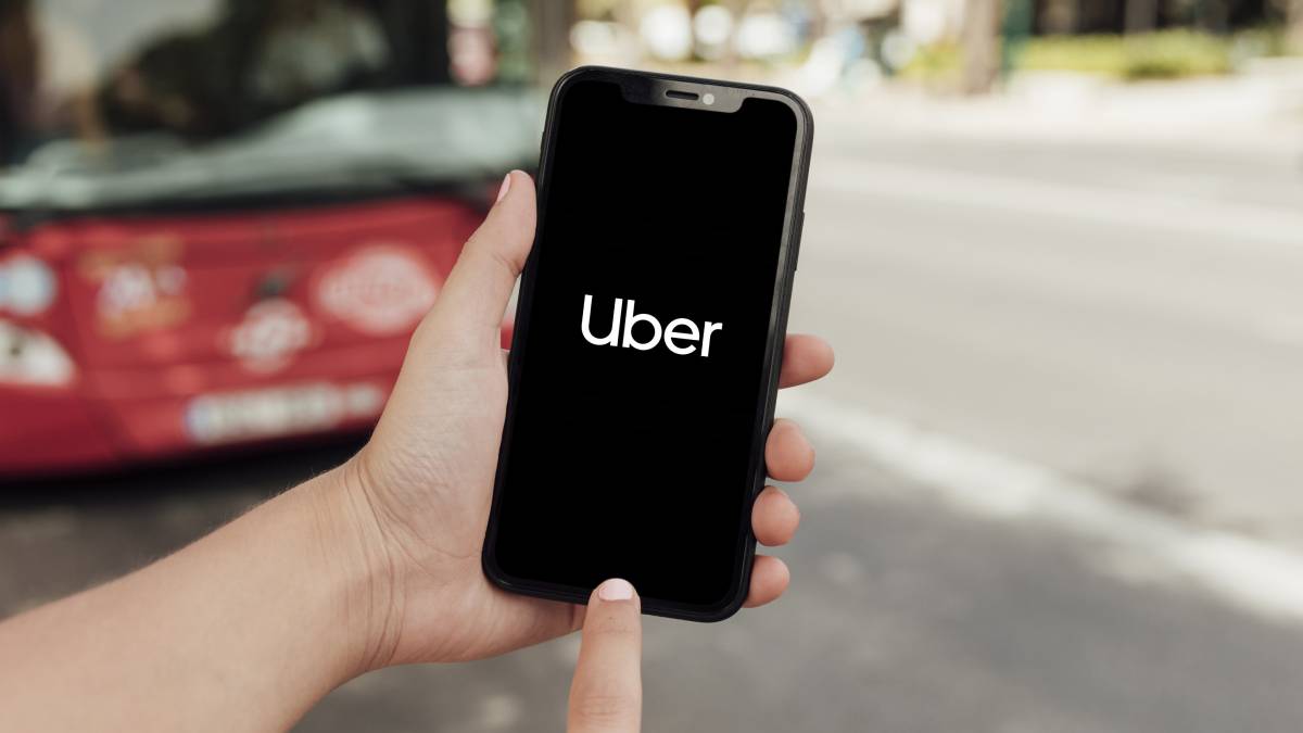 Uber convierte a sus conductores británicos en empleados
