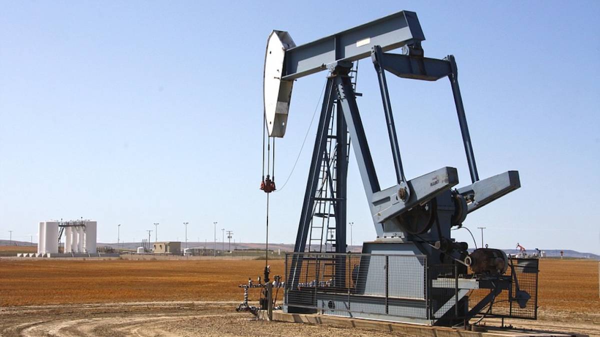 Precio del petróleo WTI cierra al alza y asciende un 0,47%