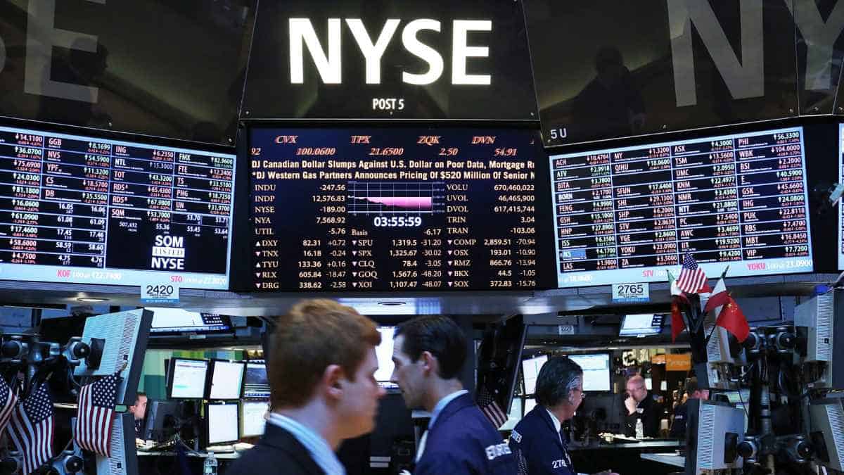 Wall Street sigue al alza tras impulso de bancos y energías