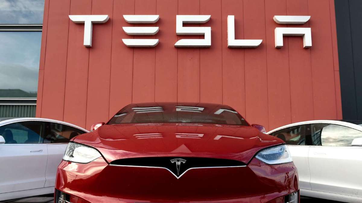 Tesla modificaría estrategia de ventas minoristas en China