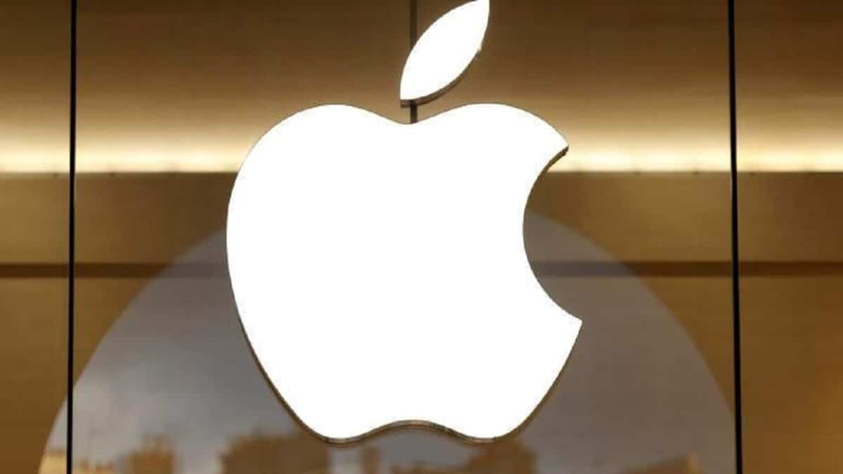 Escasez de dispositivos Apple amenaza compras navideñas