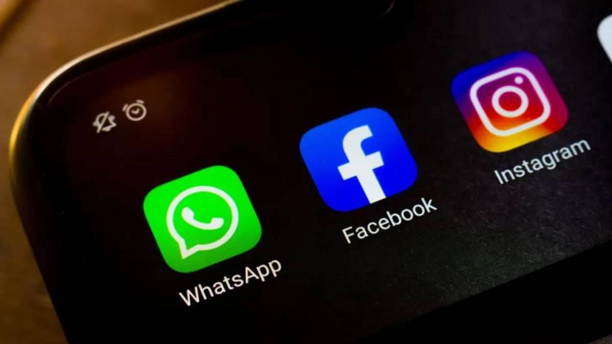 Facebook, Instagram y WhatsApp fallan, acciones se desploman